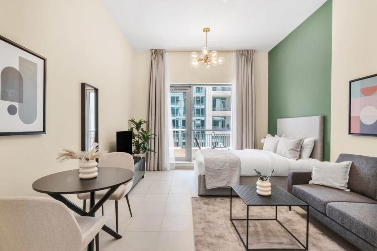 Silkhaus Lovely With Downtown View In Boulevard Apartment Dubai